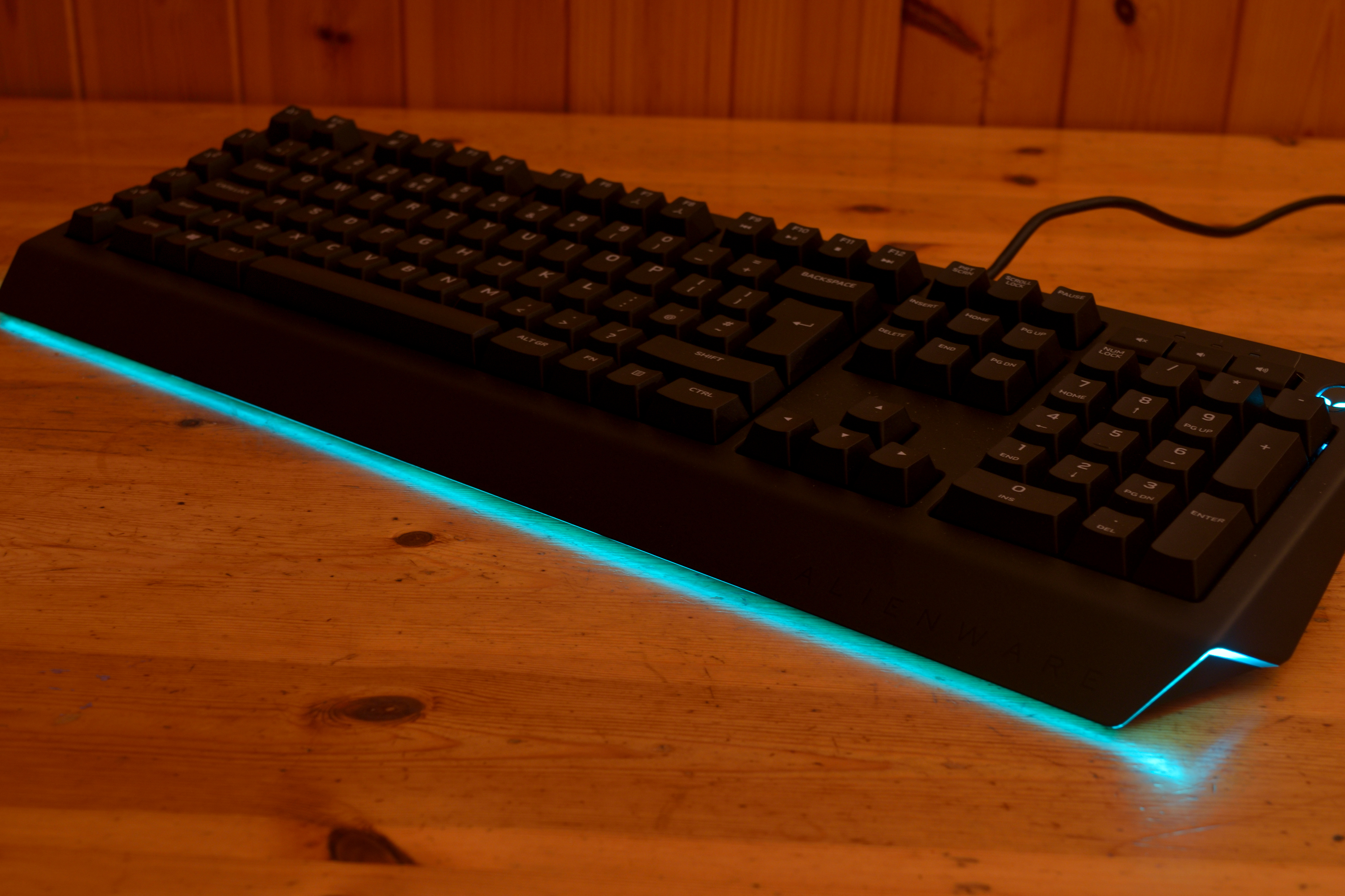 Alienware AW568 Keyboard Review – Unidentified Deskbound Object – WGB