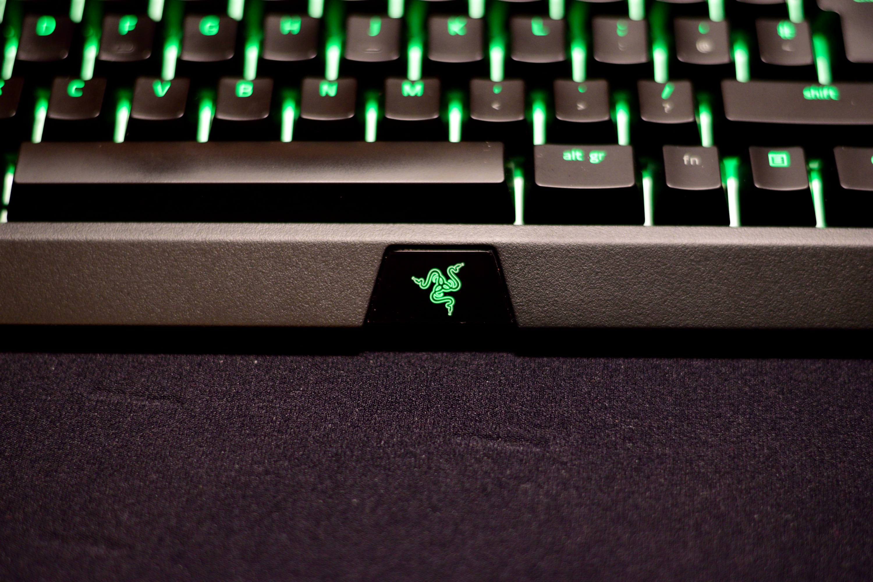 Razer BlackWidow Tournament Edition V2 Keyboard Review – Clicky