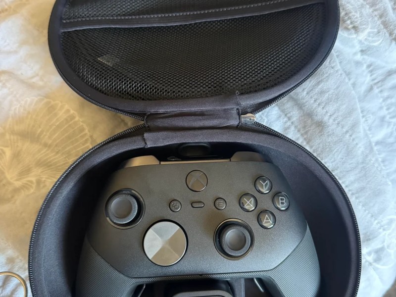 Xbox Elite Series 3 Controller Ends Up In A Customer’s Hands By&nbsp;Accident